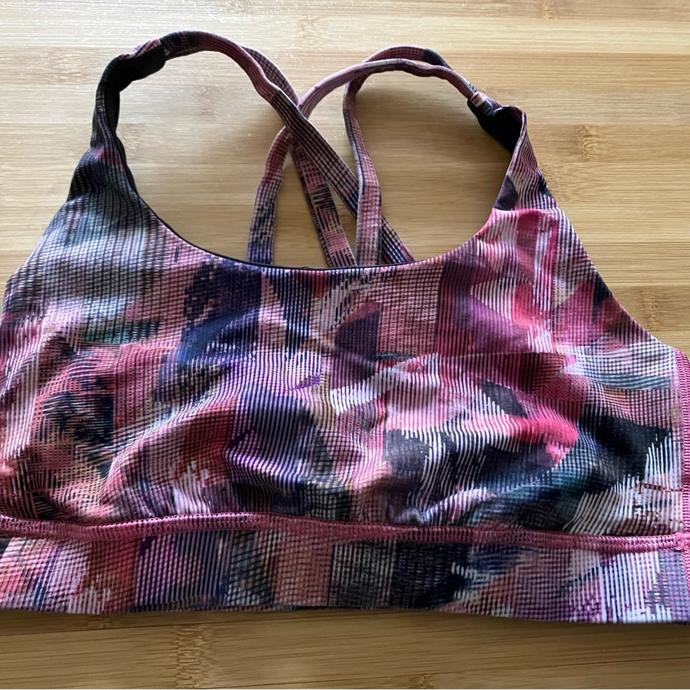 Lululemon sports bra